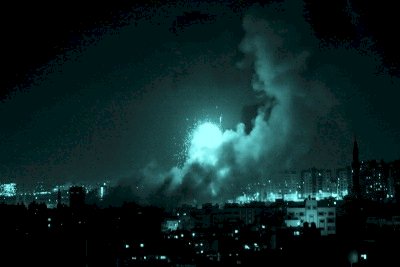 Israel bombardea la Franja de Gaza 