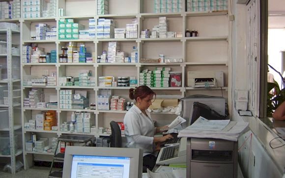 Farmacias privadas despacharán recetas de pacientes de hospitales públicos