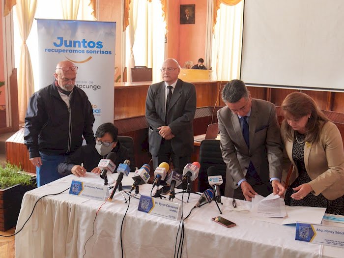 Convenio entre Patronato Municipal de Latacunga y Fundación “Operación Sonrisa  Ecuador” beneficiará a niños y jóvenes con labio leporino