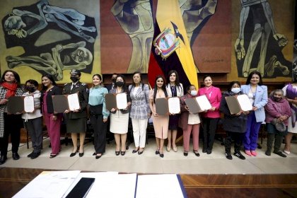 GUADALUPE LLORI: reafirma su compromiso de trabajo en favor de las mujeres y niñas del Ecuador 