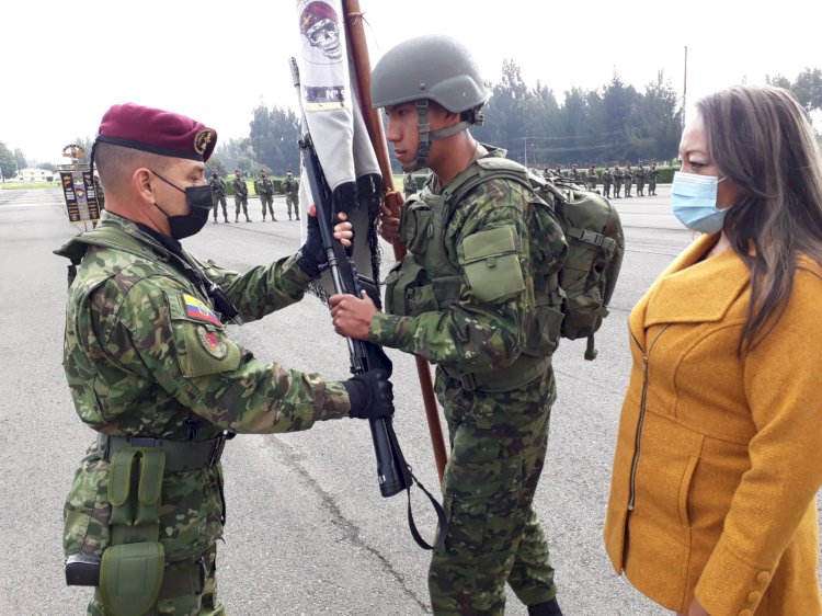 Brigada Patria realizó la entrega de armas al personal de conscriptos para su formación militar 