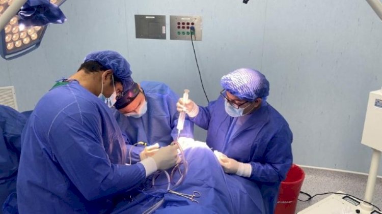 Exitosa intervención neuroquirúrgica en Galápagos