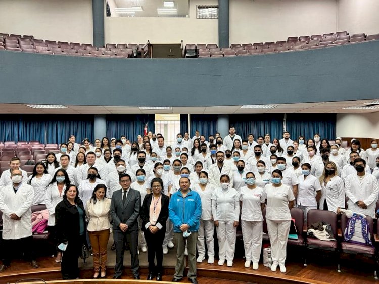 841 Médicos, Enfermeras, Obstetras y Odontolológos realizan su año rural  en Cotopaxi 