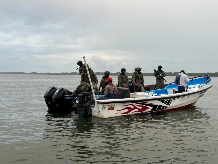 Intendencia y Marina incrementan operativos para fortalecer la seguridad en el mar, una embarcación fue detenida