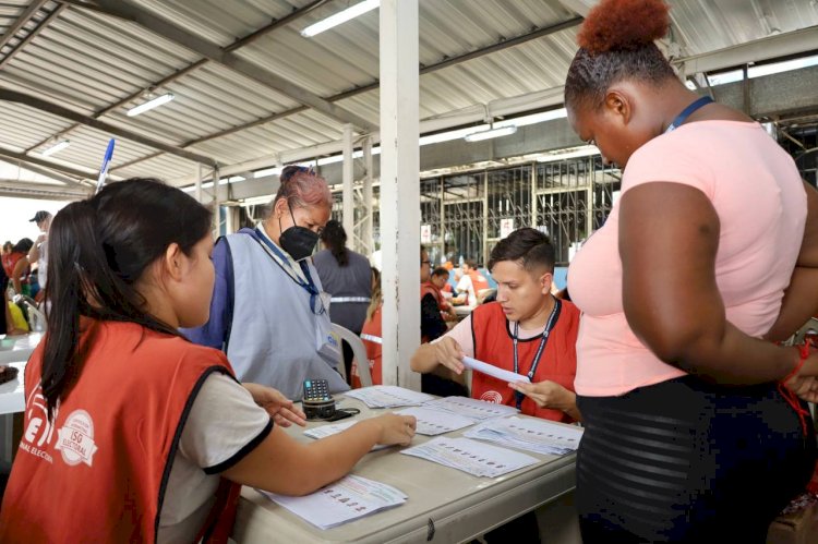 CNE cierra escrutinio al 100% con recuento de votos en la provincia de Guayas