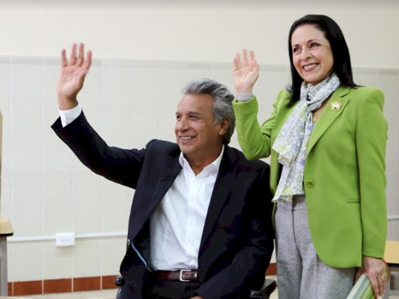 Caso Sinohydro Expresidente Lenín Moreno y su esposa viven en Paraguay, pero deben cumplir medida cautelar de presentación periódica en la Corte Nacional, en Quito