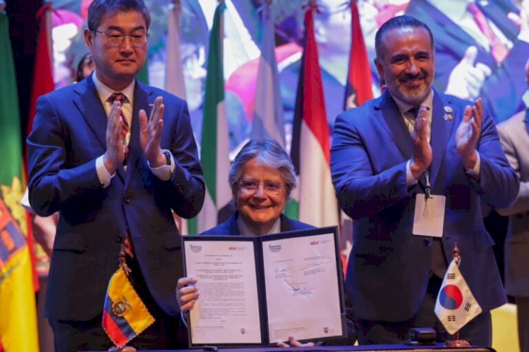 El Gobierno del Ecuador firmó  convenio para estudios de Obras viales Quito-Guayaquil y Guayaquil-Cuenca