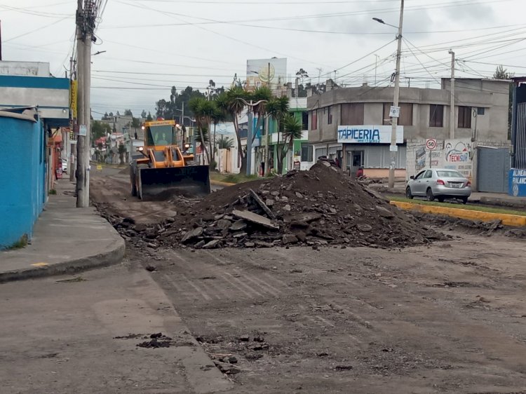 Avance del trabajo de asfalto de la Av. Unidad Nacional