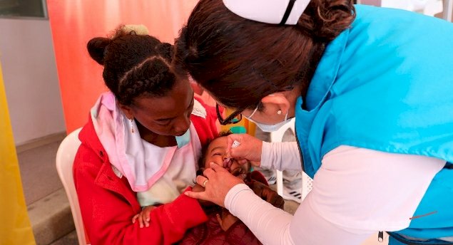 Más de 834 mil niños inmunizados contra la poliomielitis, sarampión y rubeola