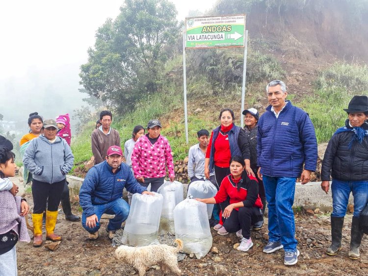 MIPRO y MAG entregan 150 mil alevines de trucha en Pangua