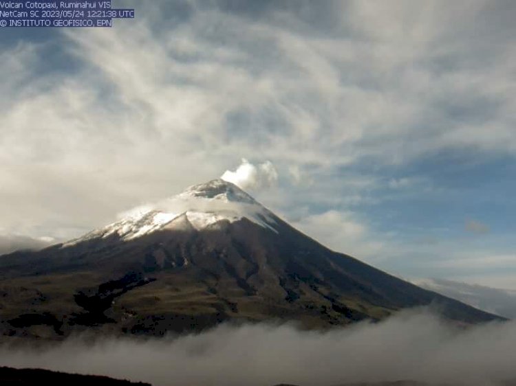 Instituto Geofísico realiza sobrevuelo de vigilancia al volcán Cotopaxi