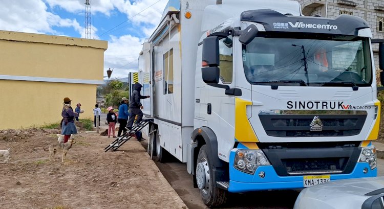 Patronato Municipal de Latacunga llega a lugares de difícil acceso con el proyecto de la clínica móvil