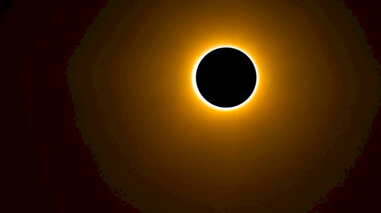Horario y recomendaciones para ver el eclipse solar anular en Ecuador