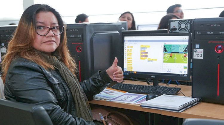Nuevo curso en línea «Contacto: mira, escucha y actúa» para docentes del Ministerio de Educación del Ecuador