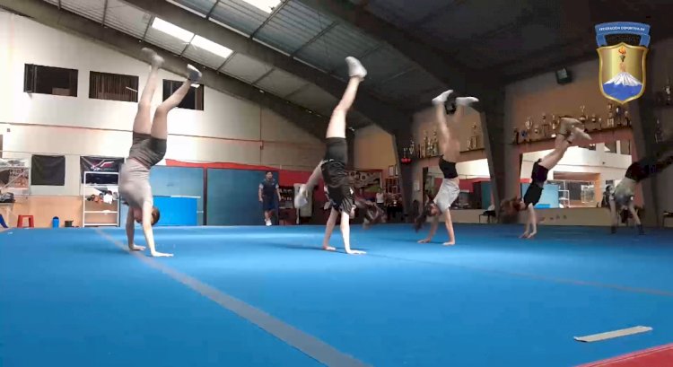 Cheerleading de Cotopaxi en busca de la gloria en el mundial de Japón