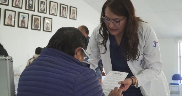 El Patronato Municipal de Latacunga desarrolló una campaña de oftalmología con la colaboración de la Fundación Vista para Todos