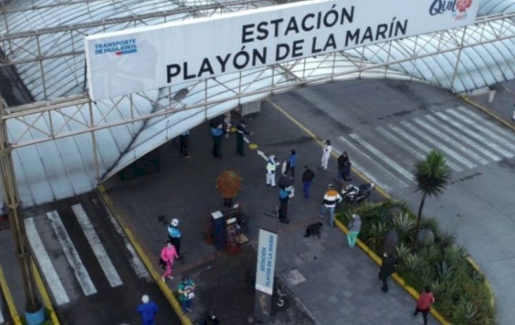 Quito: Policía descartó amenaza de explosivo en el Playón de La Marín.