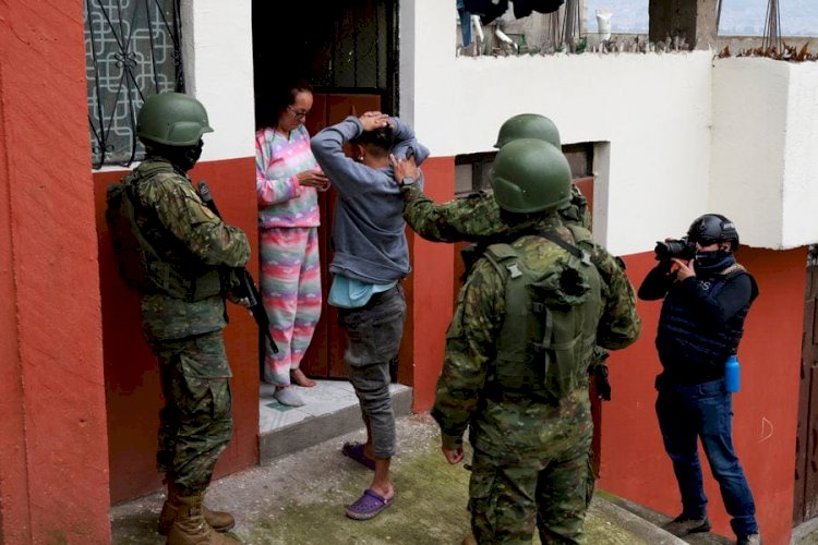 Ecuador refuerza controles fronterizos: Certificado de antecedentes penales será obligatorio desde Colombia y Perú