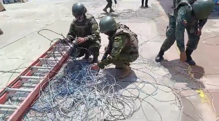 Militares retiran cables de internet y televisión en cárcel de El Oro