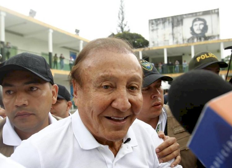 Excandidato presidencial Rodolfo Hernández estalla en llanto ante condena por corrupción