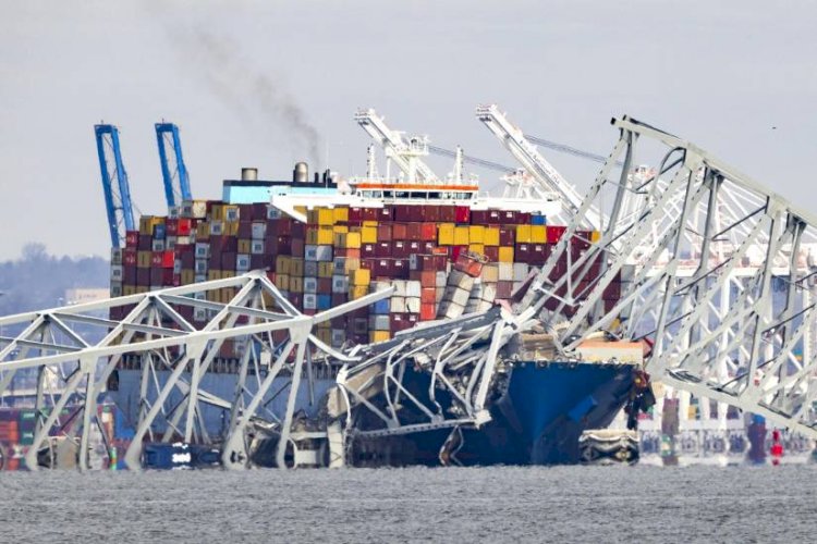 Estados Unidos seis desaparecidos tras colapso del puente de Baltimore por el choque de un carguero