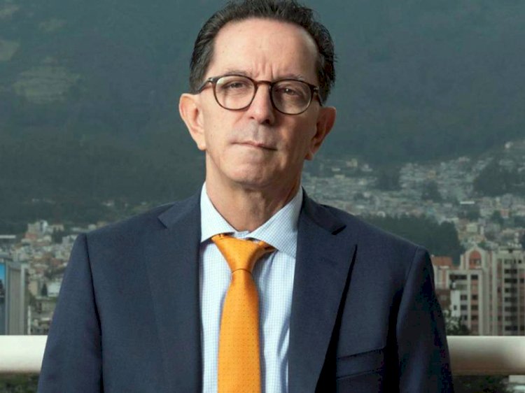 Roberto Izurieta deja la Secretaría de Comunicación de la Presidencia a dónde va